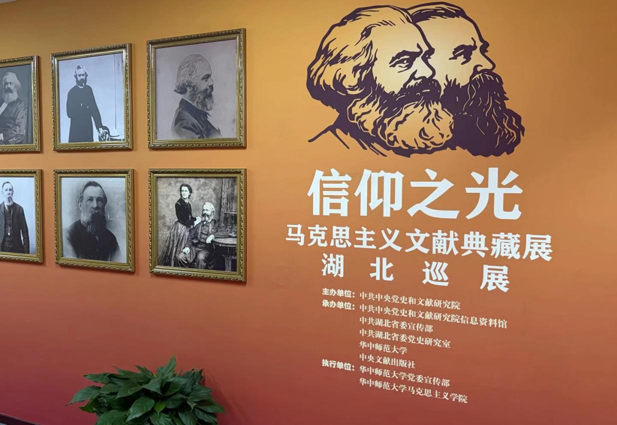 UUµçÍæ(ÖйúÇø)¹Ù·½ÍøÕ¾