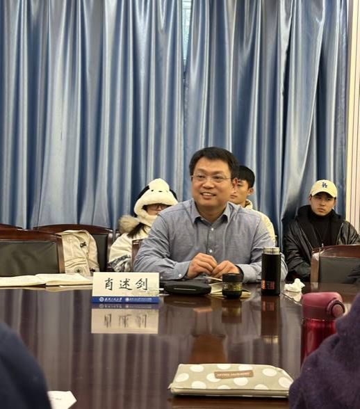 ˵: 2d2cf9e32dfed91672763bb2dc0eaea